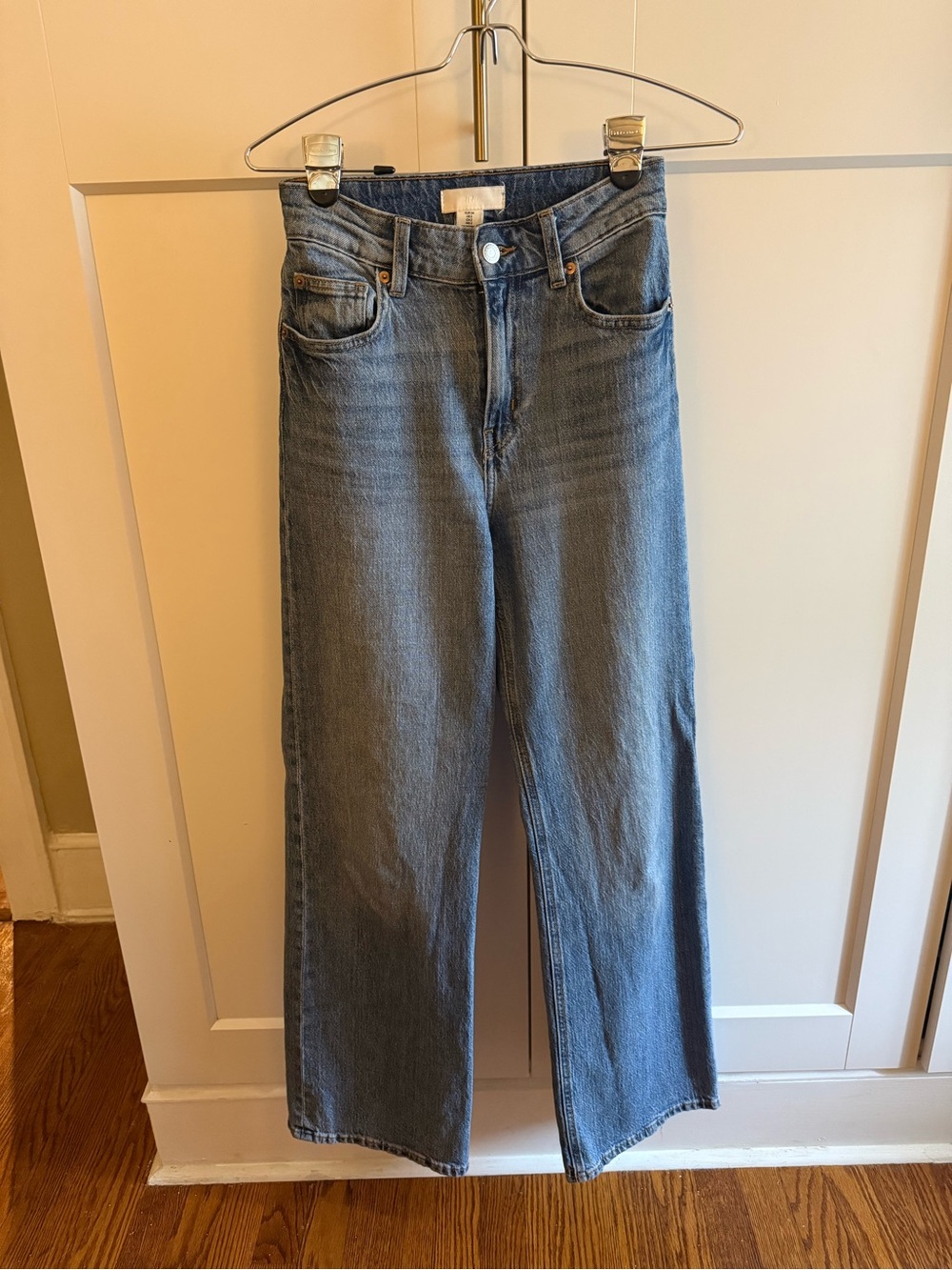 H & M Classic Wide-Leg Women's Jeans - Light Blue